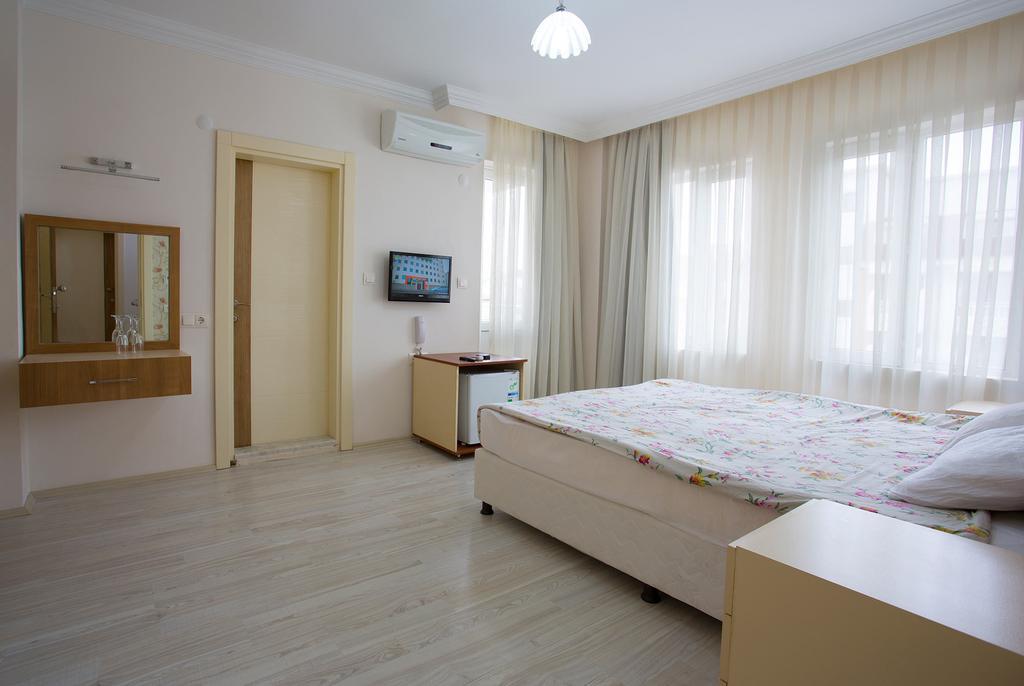 Yeni Astral Hotel *